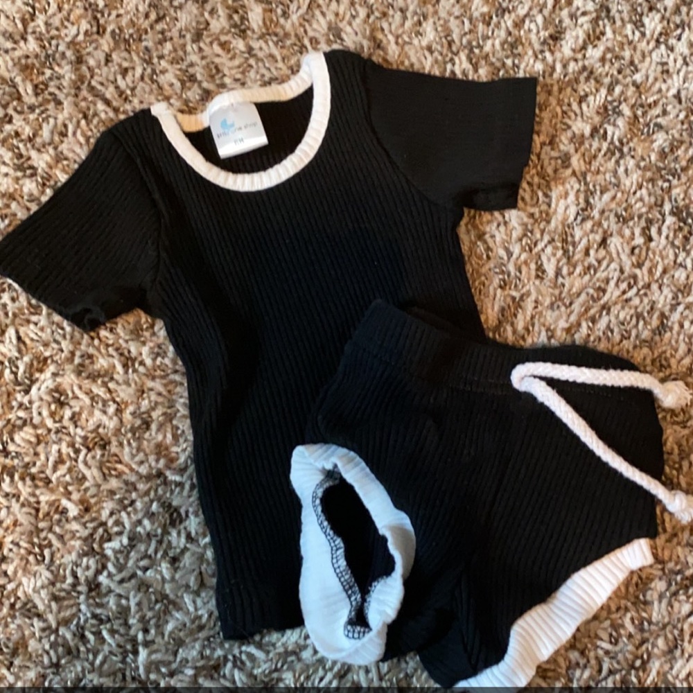 Little one shop 2 piece ribbed outfit